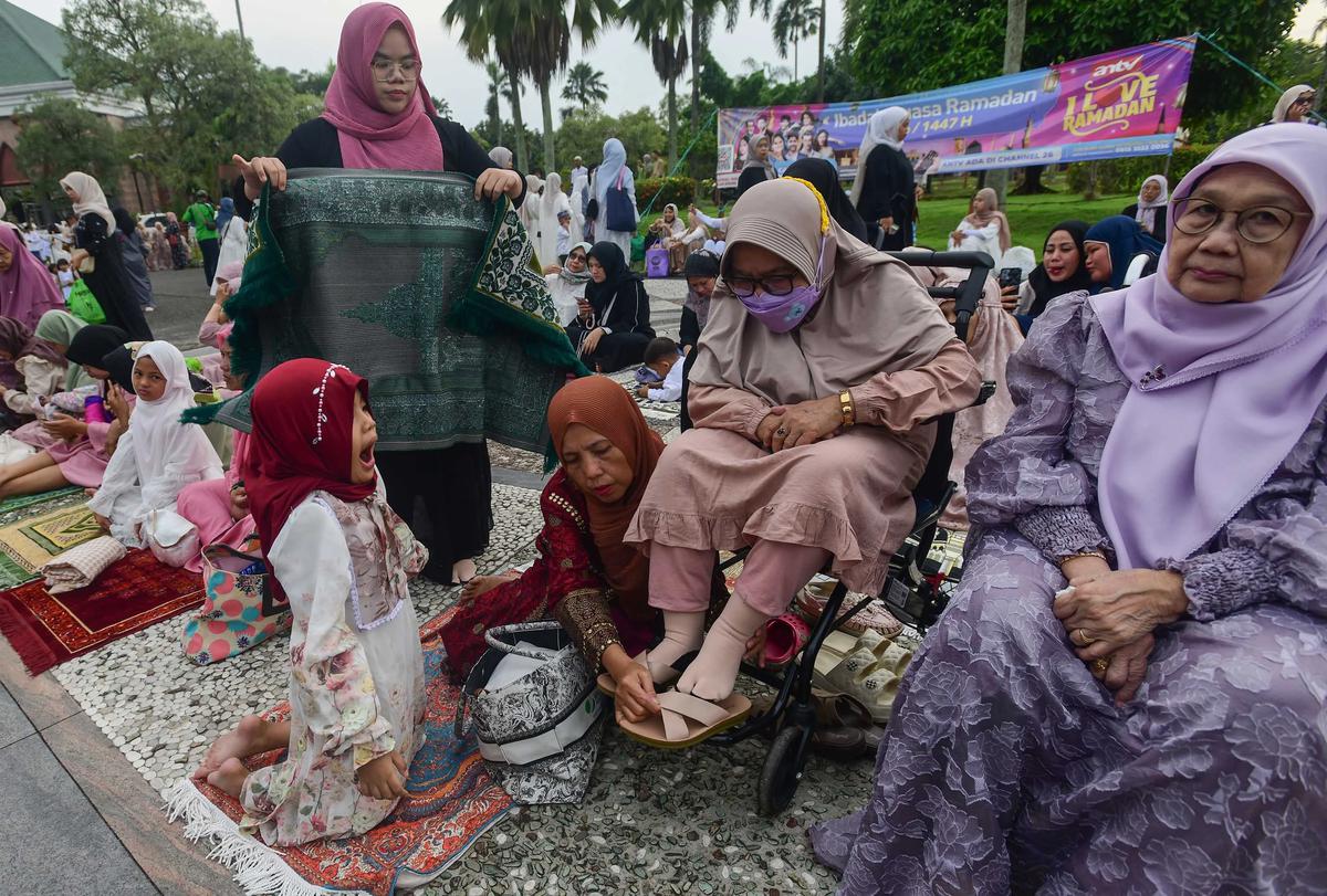 FOTO: Shalat Idul Fitri 1447 Hijriah di Mesjid Kubah Emas Depok Berlangsung Khidmat