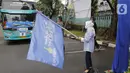 <p>Direktur SDM, Tata Kelola &amp; Manajemen Risiko Pupuk Indonesia, Tina T. Kemala Intan melepas 2 bus Mudik Sehat Bersama BUMN 2022 di Kantor Pusat PT Pupuk Indonesia (Persero), Kemanggisan, Jakarta, Kamis (28/04/2022). PT Pupuk Indonesia Grup menyediakan 20 bus dengan berbagai tujuan yang melibatkan PT Petrokimia Gresik, PT Pupuk Kujang, PT Pupuk Kalimantan Timur, PT Pupuk Iskandar Muda, PT Pupuk Sriwidjaja Palembang dan Pupuk Indonesia. (Liputan6.com/HO/Rizki)</p>