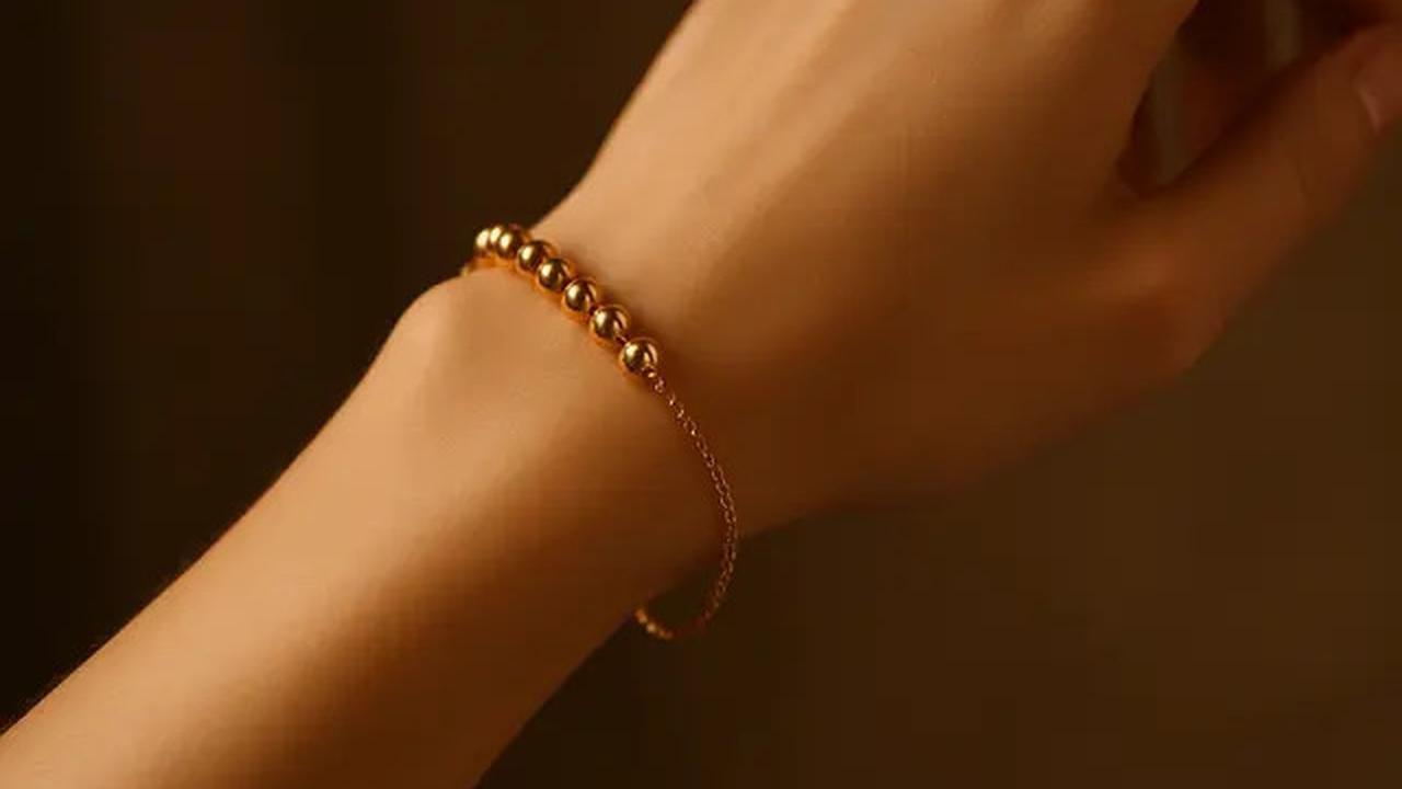 8 Gelang Emas Elegan 2 Gram Desain Mewah Tapi Ringan, Cocok untuk Sehari-hari
