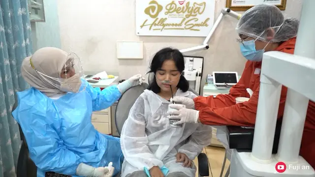 Thariq Halilintar Temani Fuji Operasi Gigi