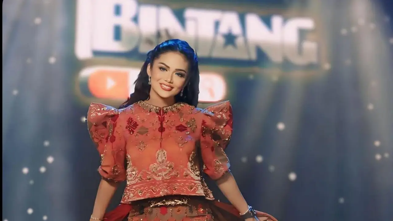 Krisdayanti Tampil Memesona dengan Kebaya Tradisional (Instagram/@krisdayantilemos)