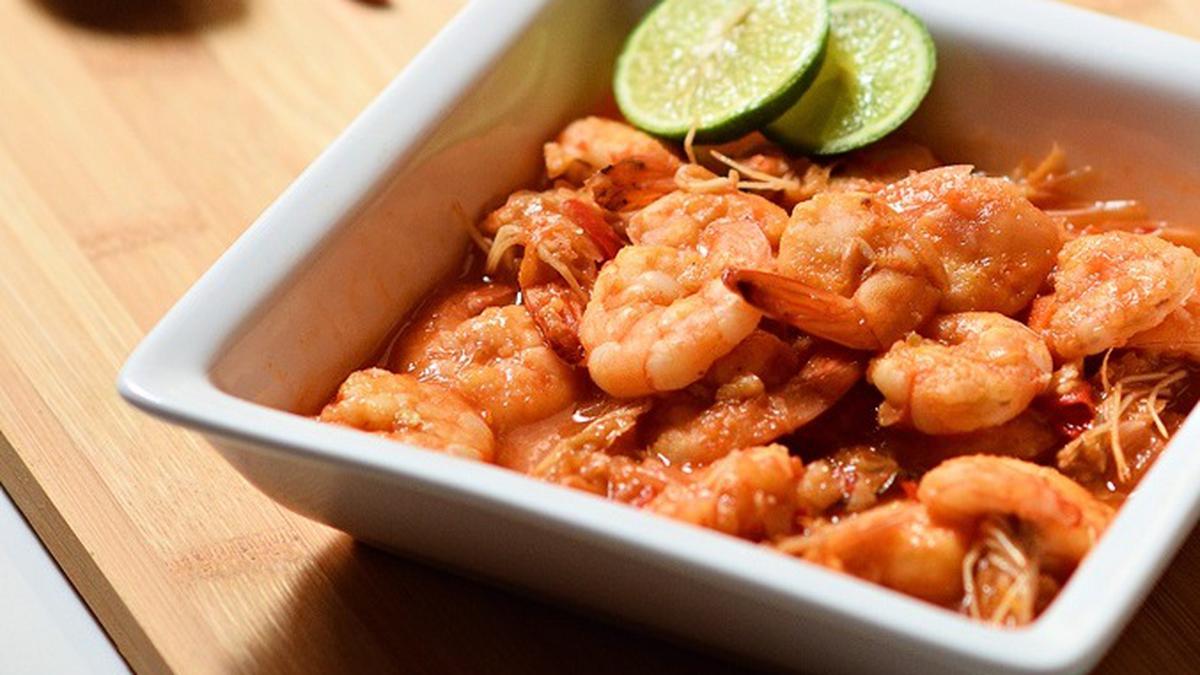 11 Resep Udang Saus Padang ala Seafood Kaki Lima yang Simpel