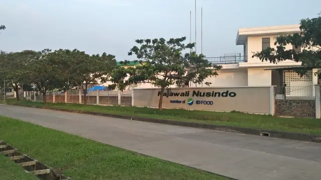 PT Rajawali Nusindo sebagai Member of ID FOOD meresmikan gudang pusat yang terletak di Kawasan Industri GIIC (Greenland International Industrial Center) Kota Deltamas, Jl Cempaka 1 Blok CD No 6, Desa Pasir Ranji, Cikarang Pusat. (Dok Rajawali Nusindo)
