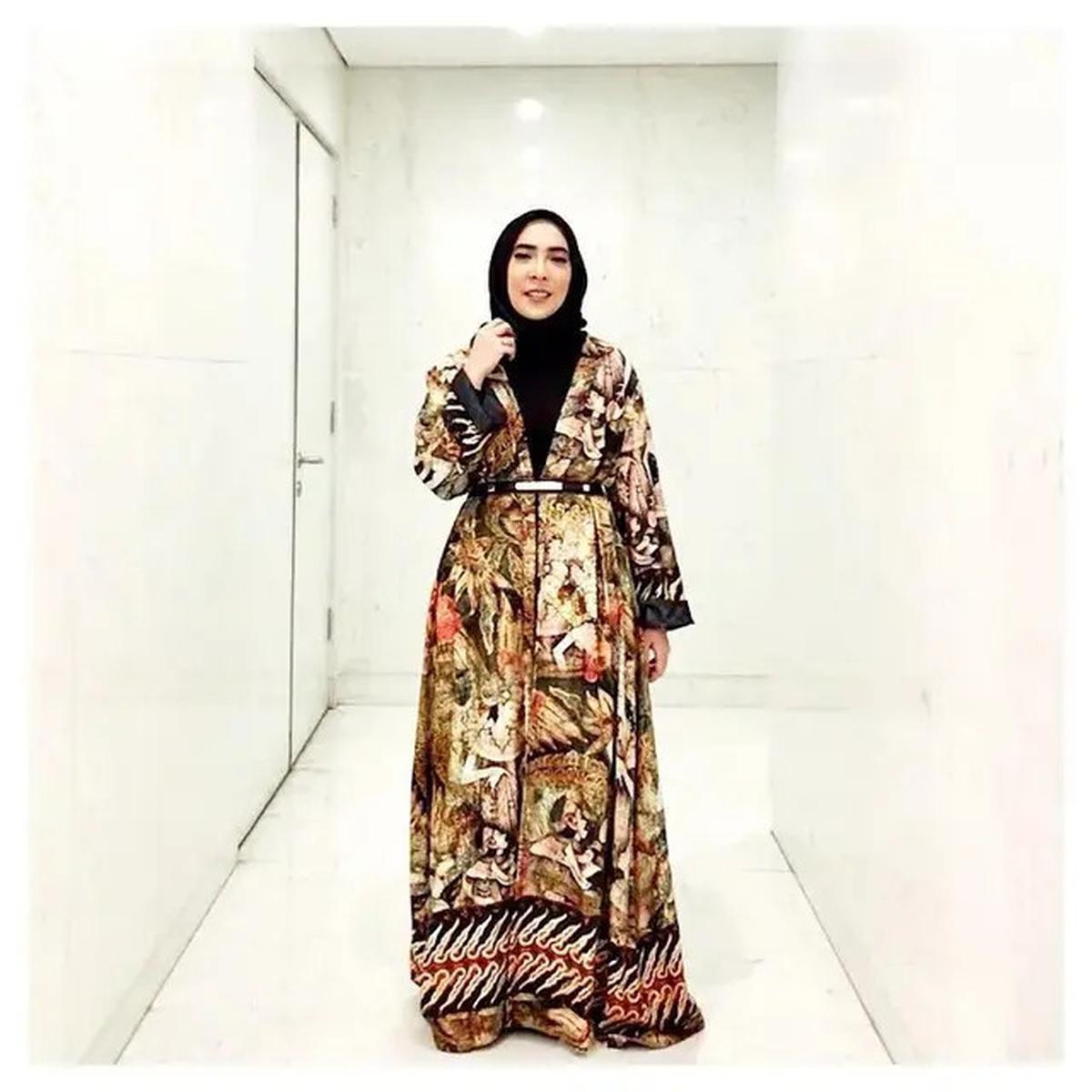 Model Dress Batik yang Cocok untuk Anak Muda, Bikin Tampil Percaya Diri