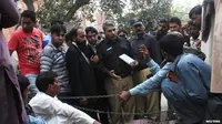 Perempuan Pakistan dilempari batu hingga tewas (Ein)