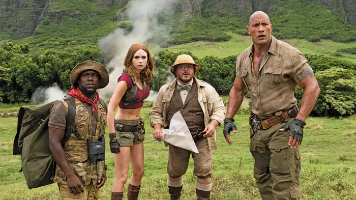 Namun bedanya, Jumanji 2017 lebih modern karena menggunakan video game yang menyerap para pemain ke hutan belantara. (Variety)