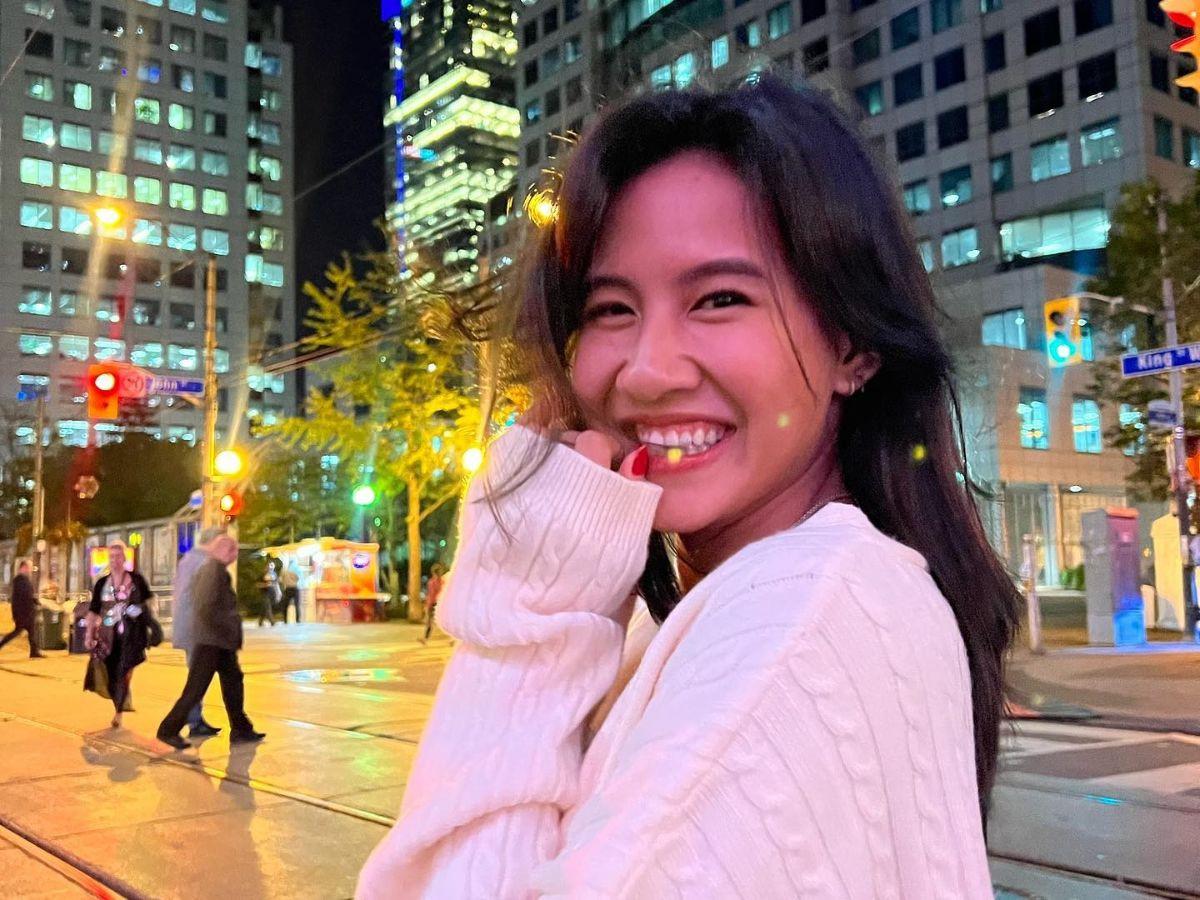 Sejumlah rekan seleb Tanah Air menyampaikan selamat ulang tahun buat Shenina Cinnamon.<br>