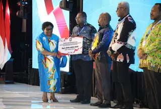 Wakil Menteri Dalam Negeri (Wamendagri) Ribka Haluk mengapresiasi pemerintah daerah (Pemda) di wilayah Papua yang berhasil meraih penghargaan dalam ajang Apresiasi Pemda Berprestasi Regional Papua.