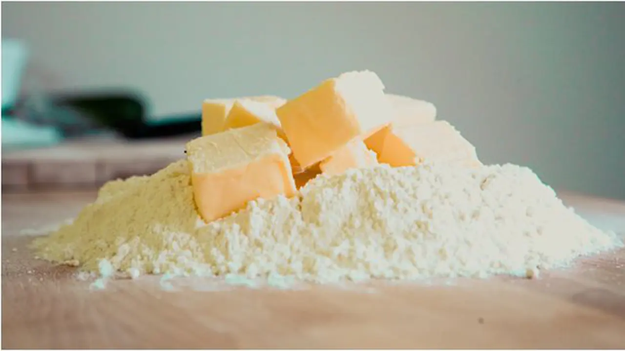 Margarin/copyright pexels.com/@markusspiske
