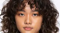 10 Tren Rambut Pendek Ikal Wanita yang Mudah Ditata, Gaya Modern untuk Tampil Lebih Fresh
