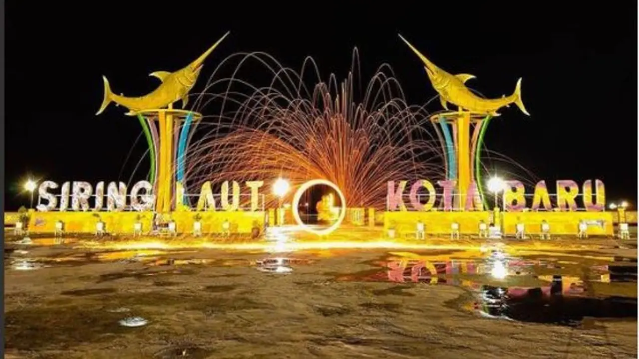 Taman Siring Laut di Kotabaru, Kalimantan Selatan