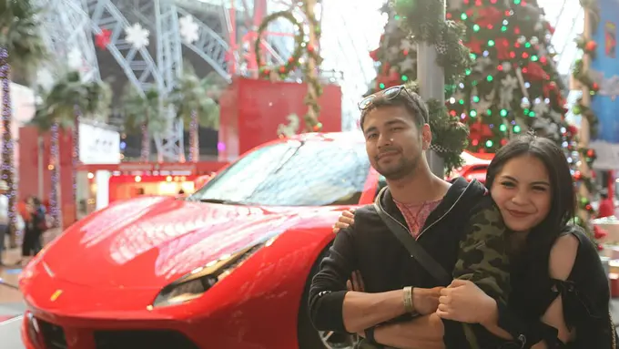 [Bintang] Nagita Slavina Kece Abis! Lihat Dulu Gaya Mantan Raffi Ahmad Ini