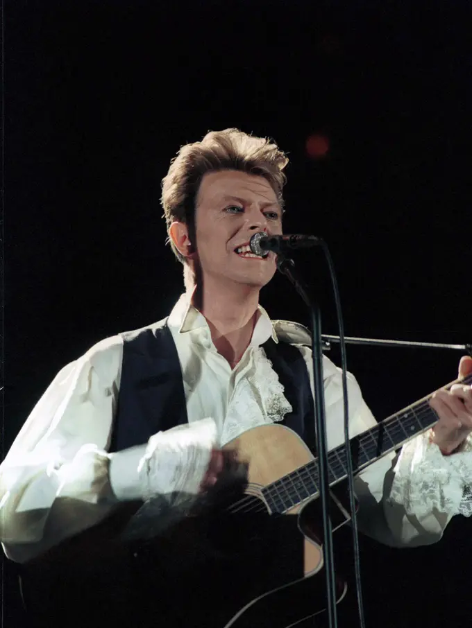 [Bintang] David Bowie