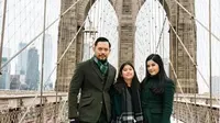 Putri Annisa Pohan Pakai Kursi Roda Usai Alami Fraktur