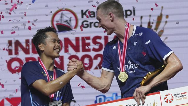 Anthony Ginting dan Viktor Axelsen