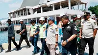 Mendagri Tinjau Lokasi Terdampak Gempa di Pelabuhan Laurentius Say Maumere