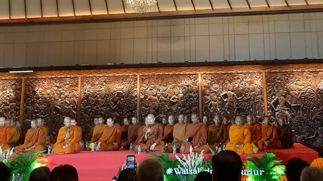 Menparekraf: Akan Ada 300 Ribu Wisatawan Borobudur pada Waisak, Okupansi Hotel Penuh Semua