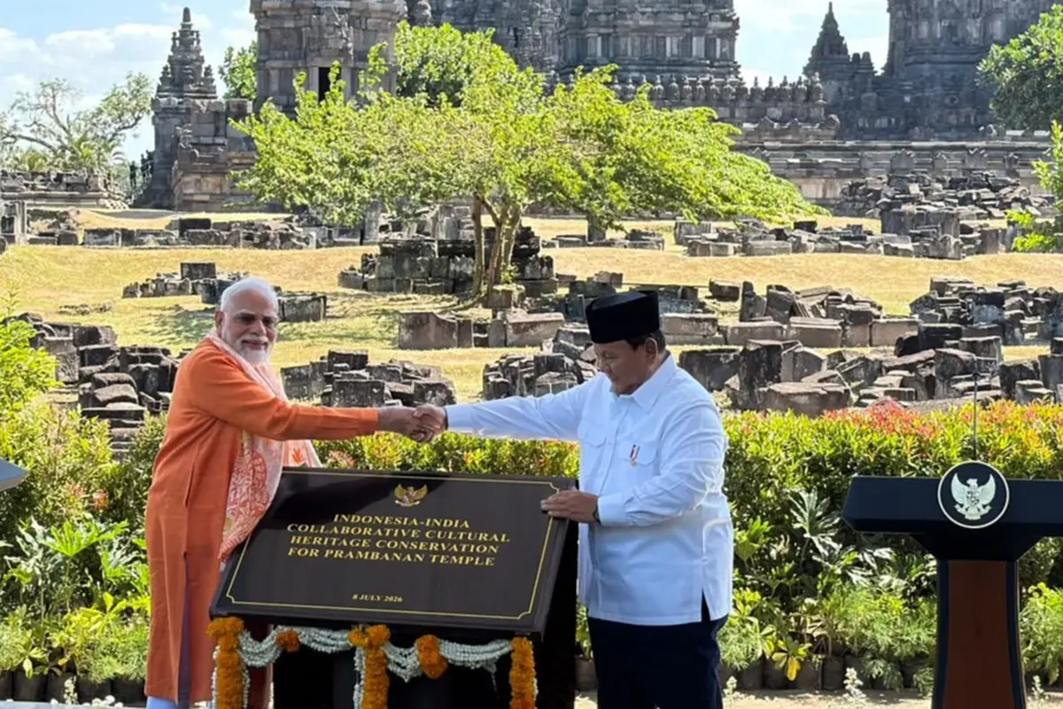 Presiden Prabowo Subianto dan Perdana Menteri (PM) India Narendra Modi meresmikan proyek restorasi Prambanan.