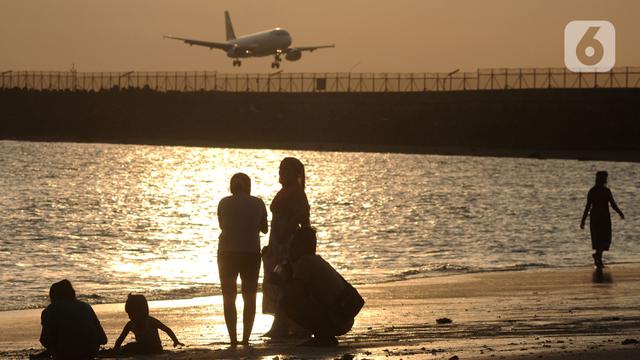 Keindahan Pantai Kelan di Samping Bandara Ngurah Rai