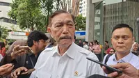 Luhut Cari 500 Ribu Agen Buat Kebut Pengumpulan Data Penerima Bansos