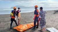 Tim SAR gabungan menemukan korban terakhir karamnya kapal Mekar Jaya di Pantai Grajagan Banyuwangi (Istimewa)