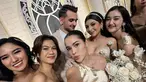 Diketahui ada 14 orang sahabat Sarah Keihl yang menjadi bridesmaid di pernikahannya dengan Klian Potter. Beberapa diantara bridesmaid Sarah Keihl adalah Ranty Maria, Hana Saraswati, Ochi Rosdiana, Audi Marissa hingga Ria Ricis. Para bridesmaid tampil cantik dengan gaun satin warna gold. Bertabur artis ternama, bridesmaid Sarah Keihl tak lepas dari perhatian. (Liputan6.com/IG/hanahaho)
