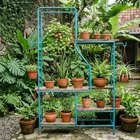 Ilustrasi Gantungan Pot Tanaman Hias. Foto: AI Generated