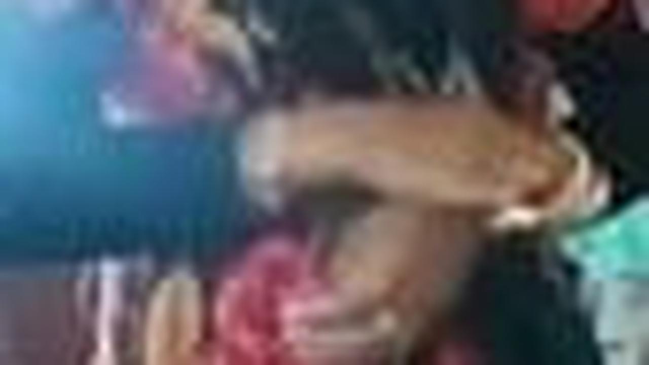 Pakai Gelang dan Cincin Emas, Ibu Ini Disoraki Saat akan Ambil Bantuan