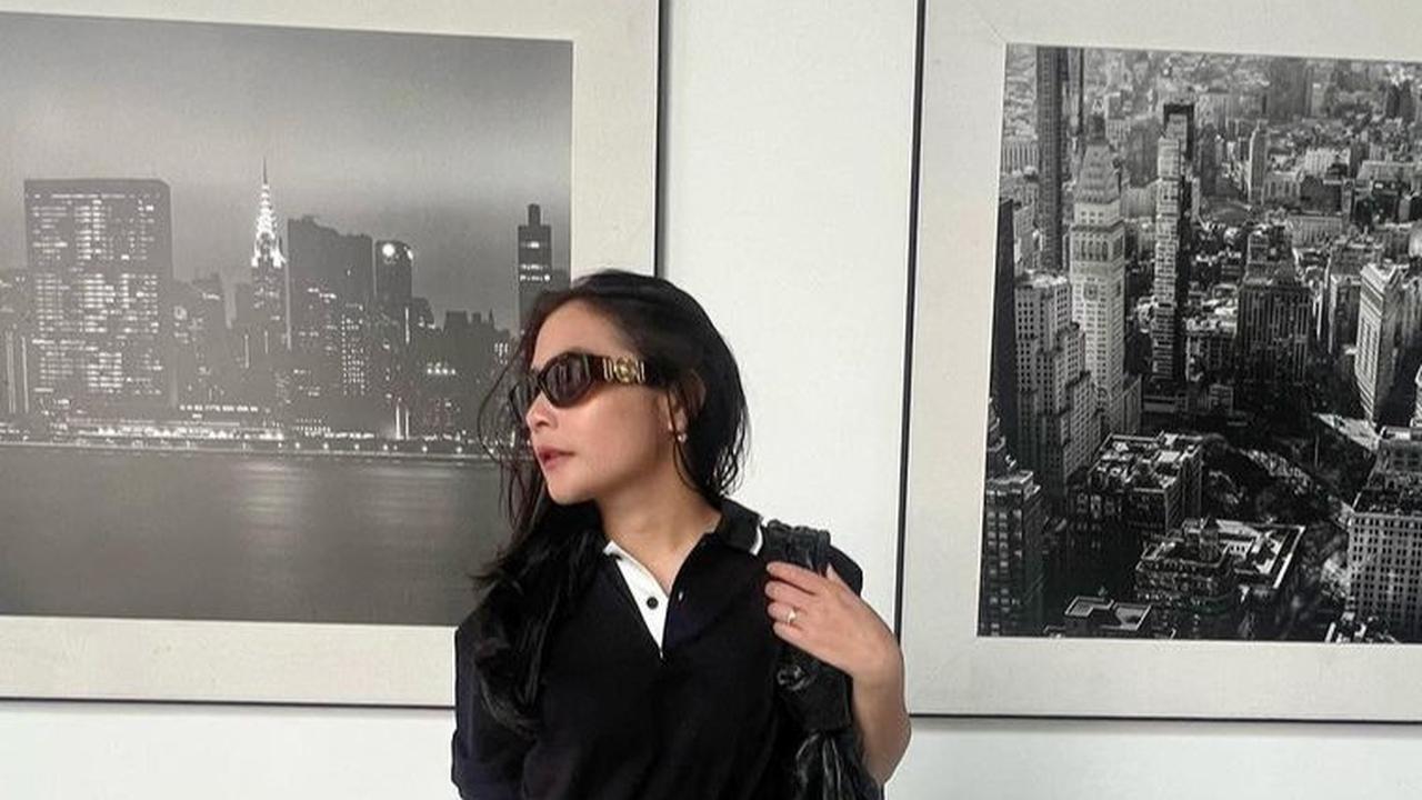 <b>1. Basic Pants ala Prilly Latuconsina</b><br>