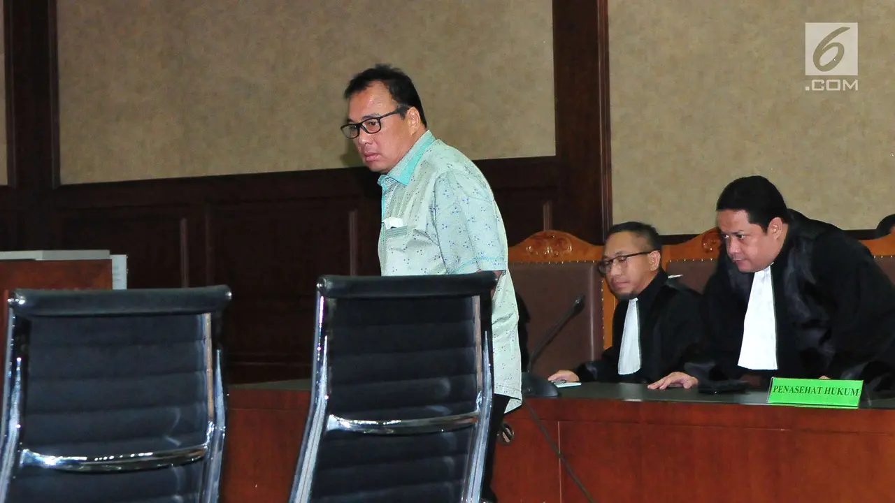 Penyuap Hakim Patrialis Akbar Jalani Sidang Putusan 