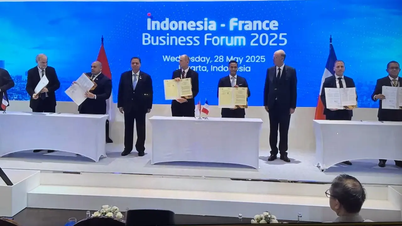 Penandatanganan 27 Nota Kesepahaman (MoU) antara Indonesia dengan Prancis dalam pertemuan bilateral yang berlangsung hari ini, di Jakarta, Rabu (28/5/2025).