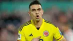 Pemain Kolombia Rafael Santos Borre melakukan selebrasi usai mencetak gol ke gawang Paraguay pada pertandingan sepak bola Kualifikasi Piala Dunia 2026 di Stadion Defensores del Chaco, Asuncion, Paraguay, Selasa (21/11/2023). (AP Photo/Jorge Saenz)
