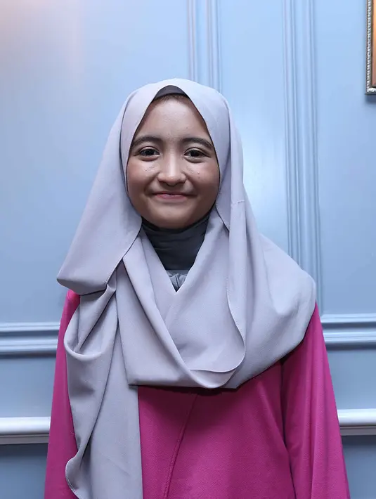 "Kini sedang membuat surat-surat untuk mengikuti UTS" ujar Arafah saat ditemui belum lama ini. (Nurwahyunan/Bintang.com)