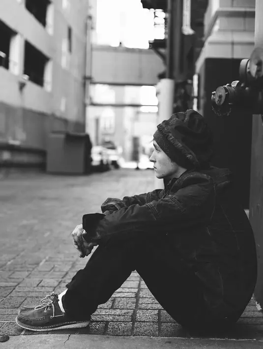 Benjamin Glaze mengatakan bahwa ia ingin ciuman pertamanya itu menjadi momen yang spesial. (instagram/benjaminglaze)