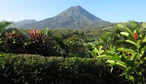 29 Juli 1968: 400 Tahun Tertidur, Gunung Arenal di Kosta Rika Meletus