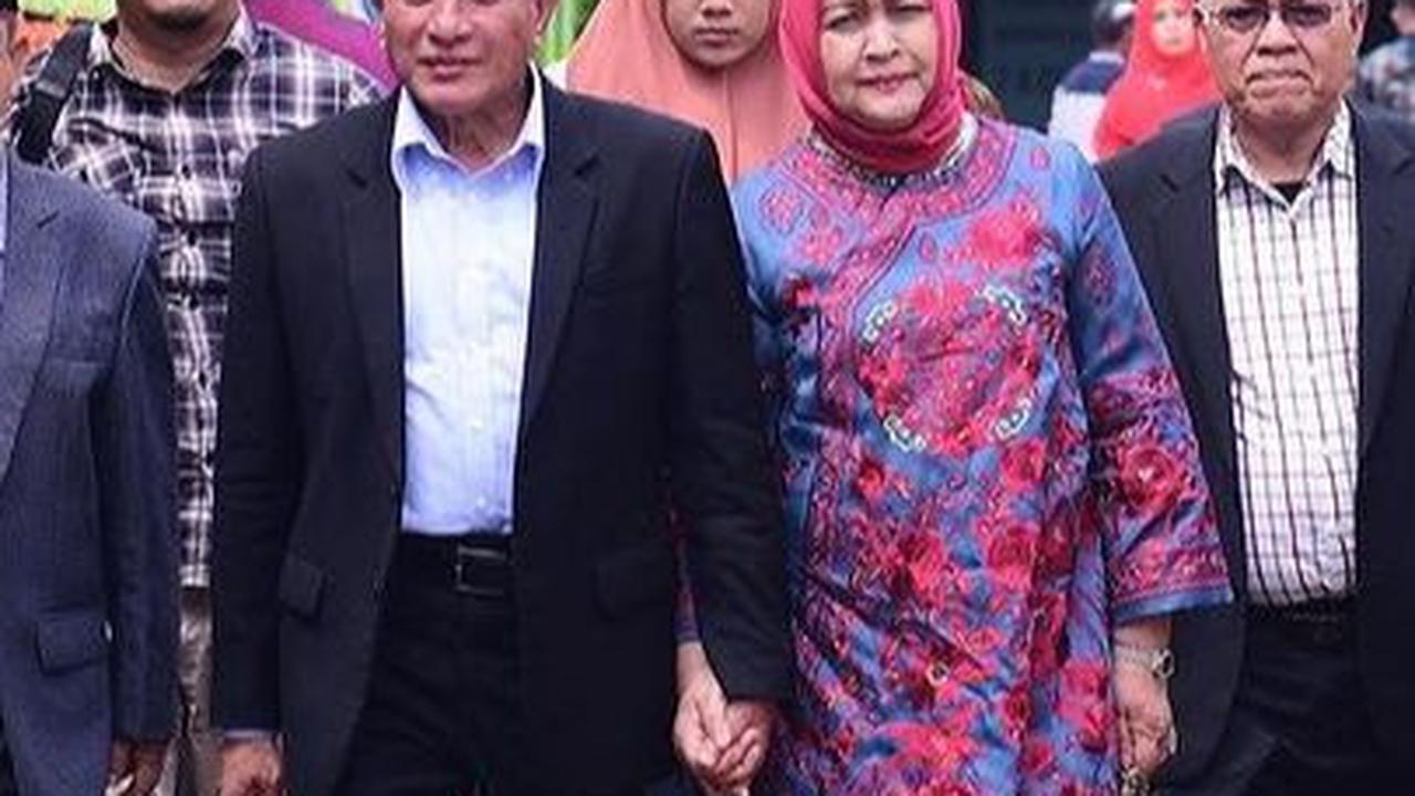 Bukan hanya foto saja, caption yang ditulis Edy juga sukses bikin masyarakat senyum-senyum. <br>