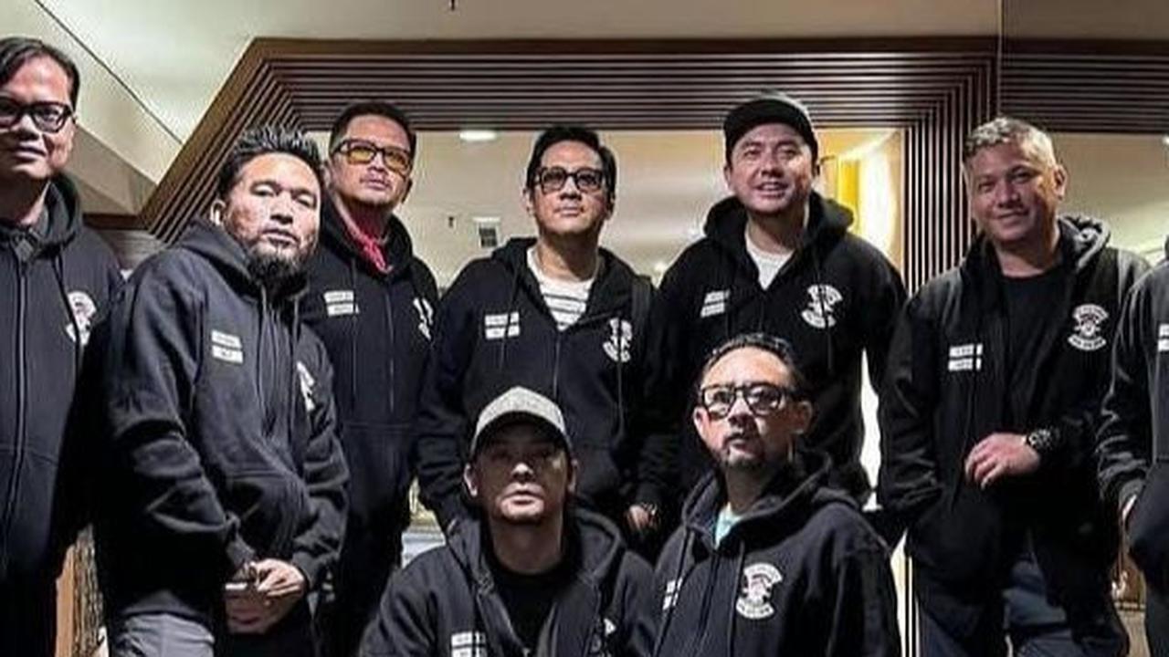 Potret The Prediksi Terbang ke Melbourne, Komentar Desta Jadi Sorotan