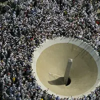 'Crane' Masjidil Haram yang terjatuh bukan lah musibah pertama yang terjadi di Mekah. 