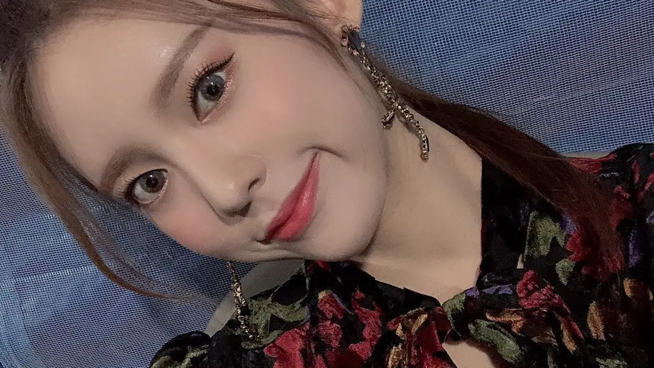 Daisy Momoland (Instagram/ momoland_official - https://www.instagram.com/p/BswXMakA0gl/)