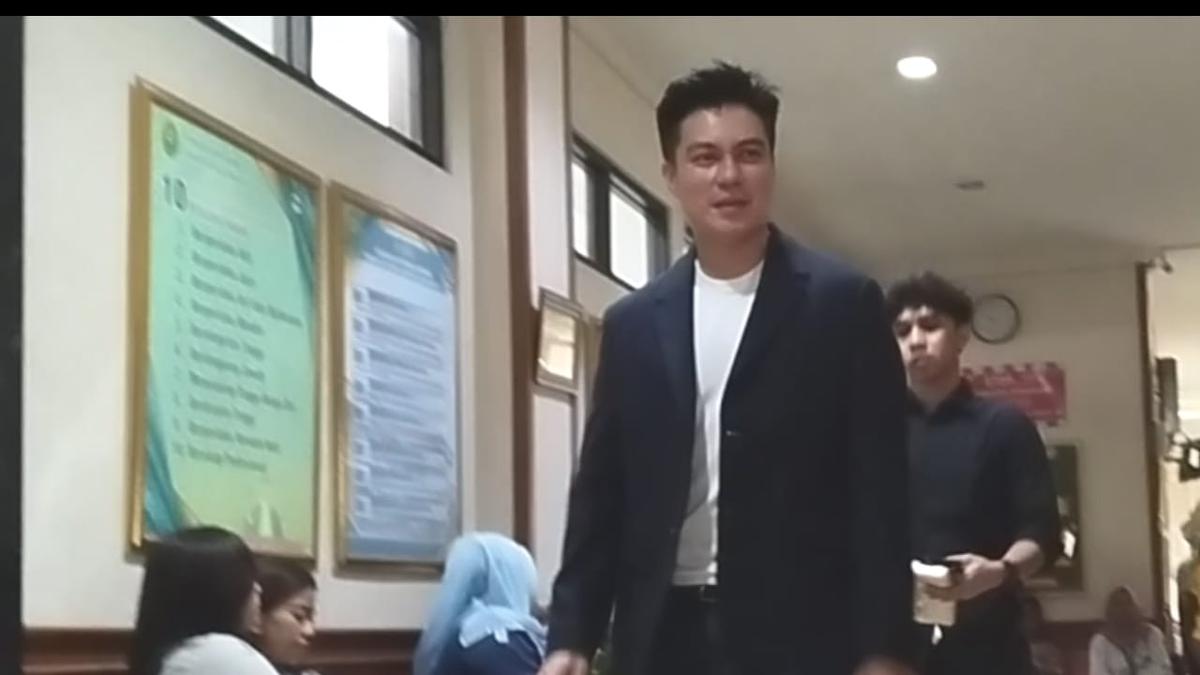 Baim Wong Nikmati peran Sebagai Ayah Sekaligus Ibu Di Tengah Kasus Cerai dengan Paula Verhoeven