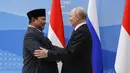 Presiden Prabowo Subianto  dan Presiden Rusia Vladimir Putin mengadakan pertemuan di sela-sela Forum Ekonomi Timur di Vladivostok, Kamis, 3 September 2026. (AFP/  Vyacheslav Prokofyev/ Pool)