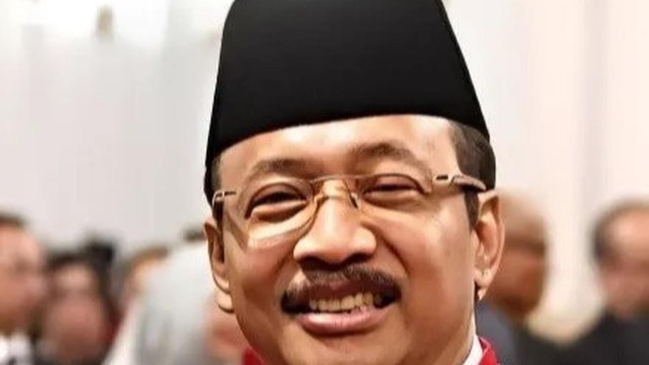 Resmi Gantikan Anwar Usman Jadi Ketua MK, Ini Perjalanan Kehakiman Suhartoyo