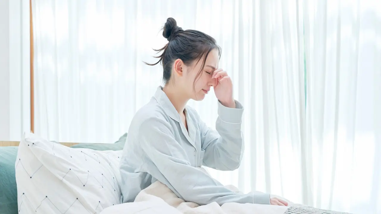 Kurang Tidur Saat Menstruasi Bikin Kulit Kusam, Mitos Atau Fakta Sih?