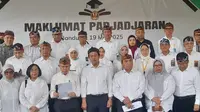Guru Besar Fakultas Kedokteran Unpad dalam Deklarasi Maklumat Padjadjaran tersebut dibacakan di Gedung Kuswadji Unpad, Jalan Prof. Eyckman Nomor 38, Kota Bandung, Senin, 19 Mei 2025. (Liputan6.com).