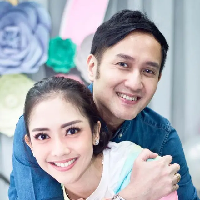6 Pasangan Artis Ini Putuskan Bercerai Setelah Lama Menikah, Sempat Bikin Kaget