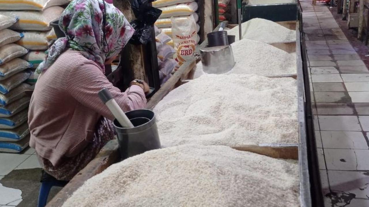 Jelang Nataru, Harga Beras Lebak Turun Signifikan Didukung Pasokan Melimpah