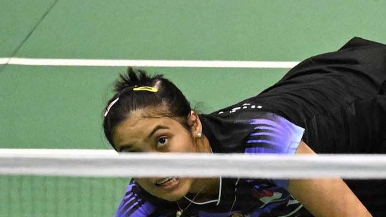 Gregoria menang dalam dua gim langsung 21-9, 21-18.