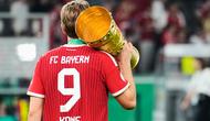 Harry Kane berhasil mencetak hattrick saat Bayern Munchen menang 3-0 atas VfB Stuttgart pada laga final DFB Pokal musim ini di Olympiastadion Berlin, Minggu (24/05/2026) dini hari WIB. Berkat hasil tersebut, Die Bayern berhasil menjuarai DFB Pokal sekaligus mengawinkan gelar dengan Bundesliga. (AP Photo/Ebrahim Noroozi)