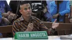  Pengacara Afrian Bondjol yang sehari-hari bekerja di kantor bantuan hukum milik OC Kaligis mengakui pernah mengatur skenario untuk mengelabui penyidik Komisi Pemberatasan Korupsi (KPK) terkait kasus dugaan suap hakim Pengadilan Tata Usaha Negara (PTUN) M