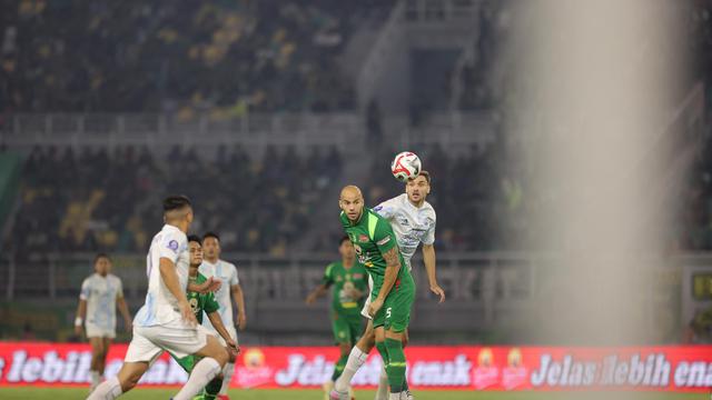 Persebaya Surabaya vs PSIM Yogyakarta